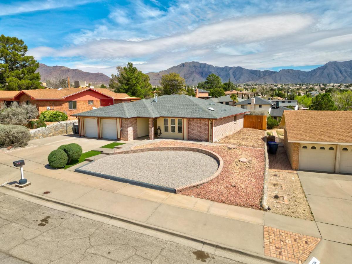 Home With Mountain View/Pool/Tub El Paso Exterior photo